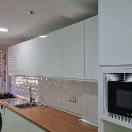 Apartamento A Un Paseo De La Playa Apartment ฟูเอนฮิโรลา ภายนอก รูปภาพ