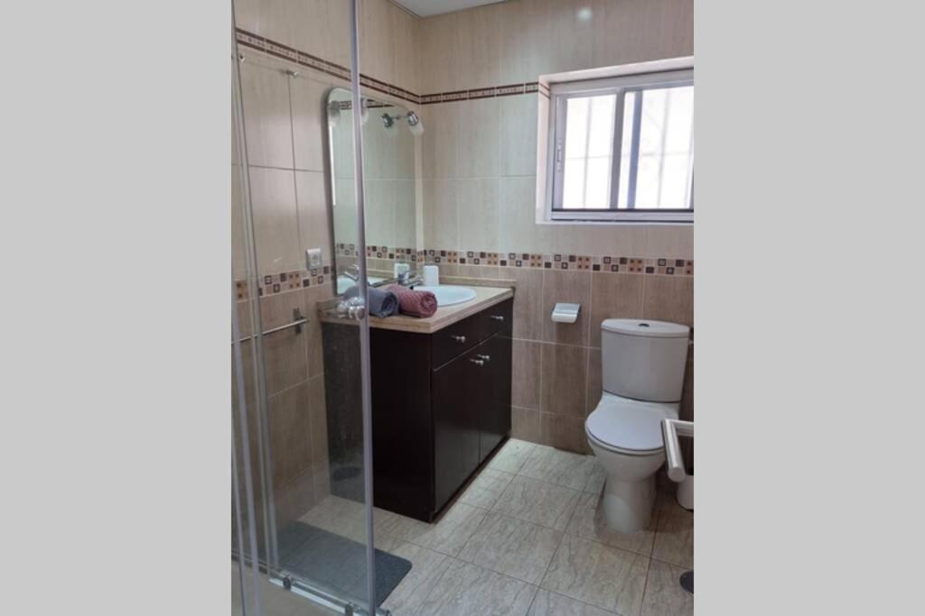 Apartamento A Un Paseo De La Playa Apartment ฟูเอนฮิโรลา ภายนอก รูปภาพ